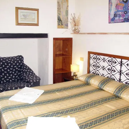 Le Sodole - Papavero E Pervinca By Interhome * San Gimignano